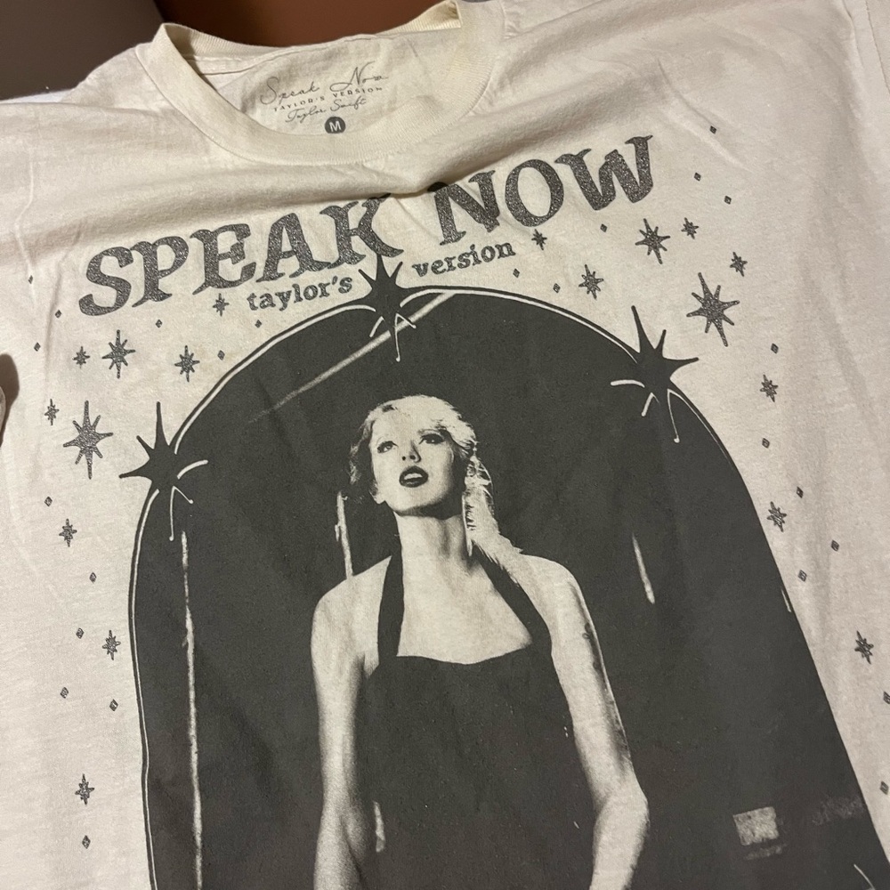taylor swift speak now taylors version tee!